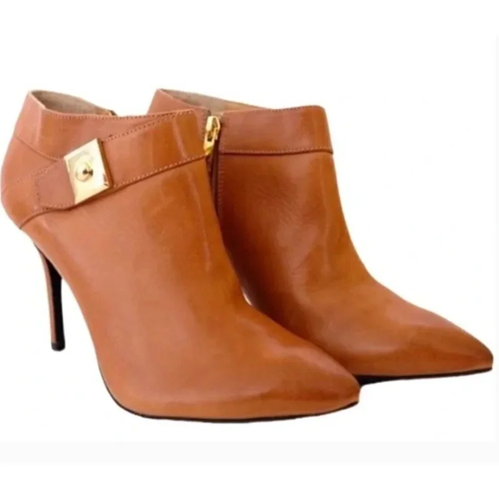 Enzo Angiolini  Corynn Ankle Booties size 8